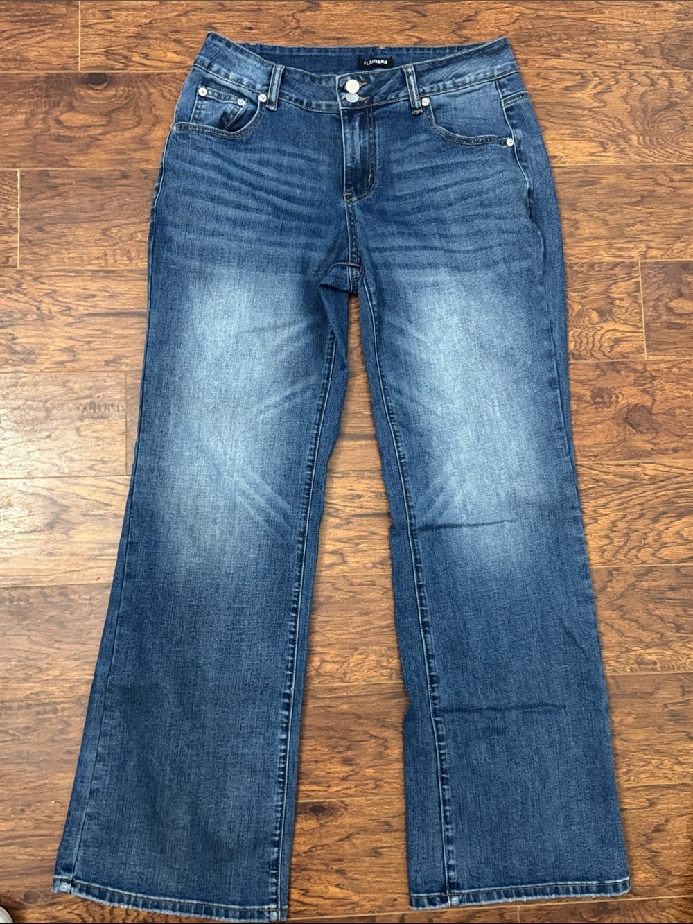 Flamingals Classic Women's Flared Jeans - Dark Blue Wash size M